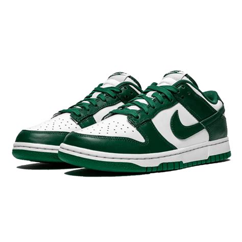 nike dunk low dunkelgrün|Nike Dunk Low sneakers.